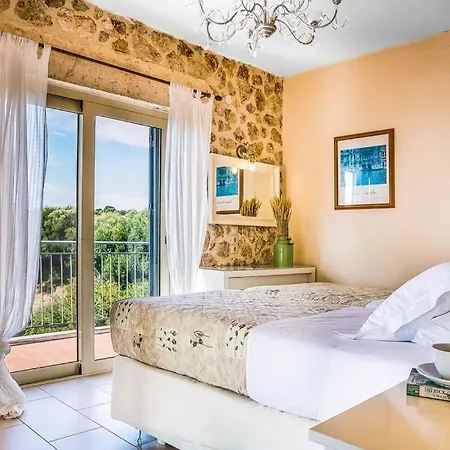 Ratzakli Sleeps 6 Pool Air Con Wifi Villa