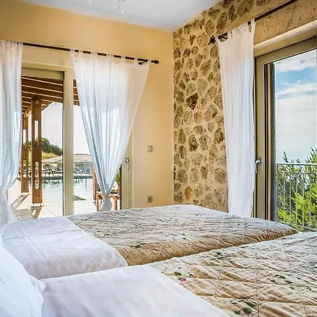 Villa Ratzakli Sleeps 6 Pool Air Con Wifi Ratzaklion